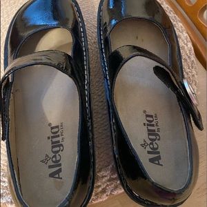 Brand new Professional working shoe.